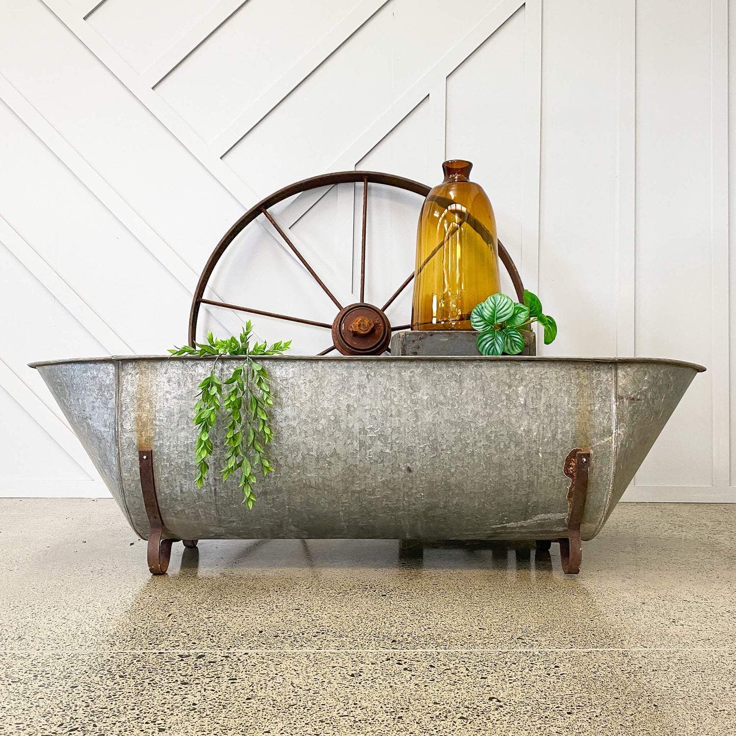 Vintage Bath Tub 