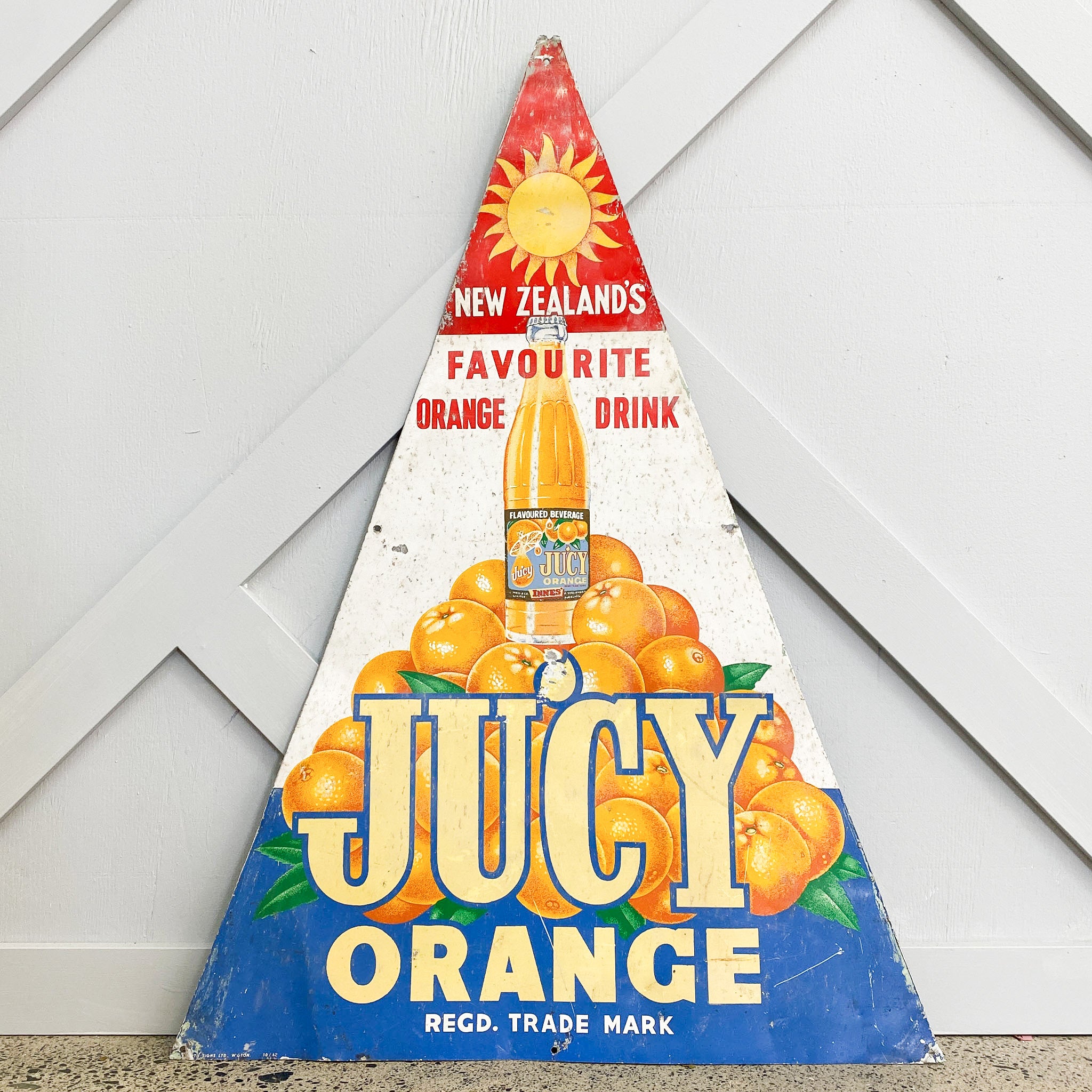 Vintage Jucy Sign